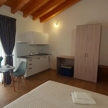 Casa Vilma Guest house *